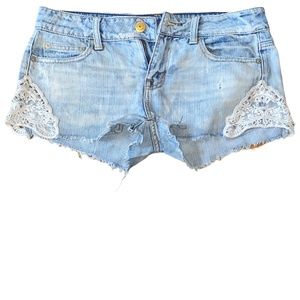 AMERICAN EAGLE Raw Hem Lace detail Size 4 DISTRESSED Stretch 30" Waist